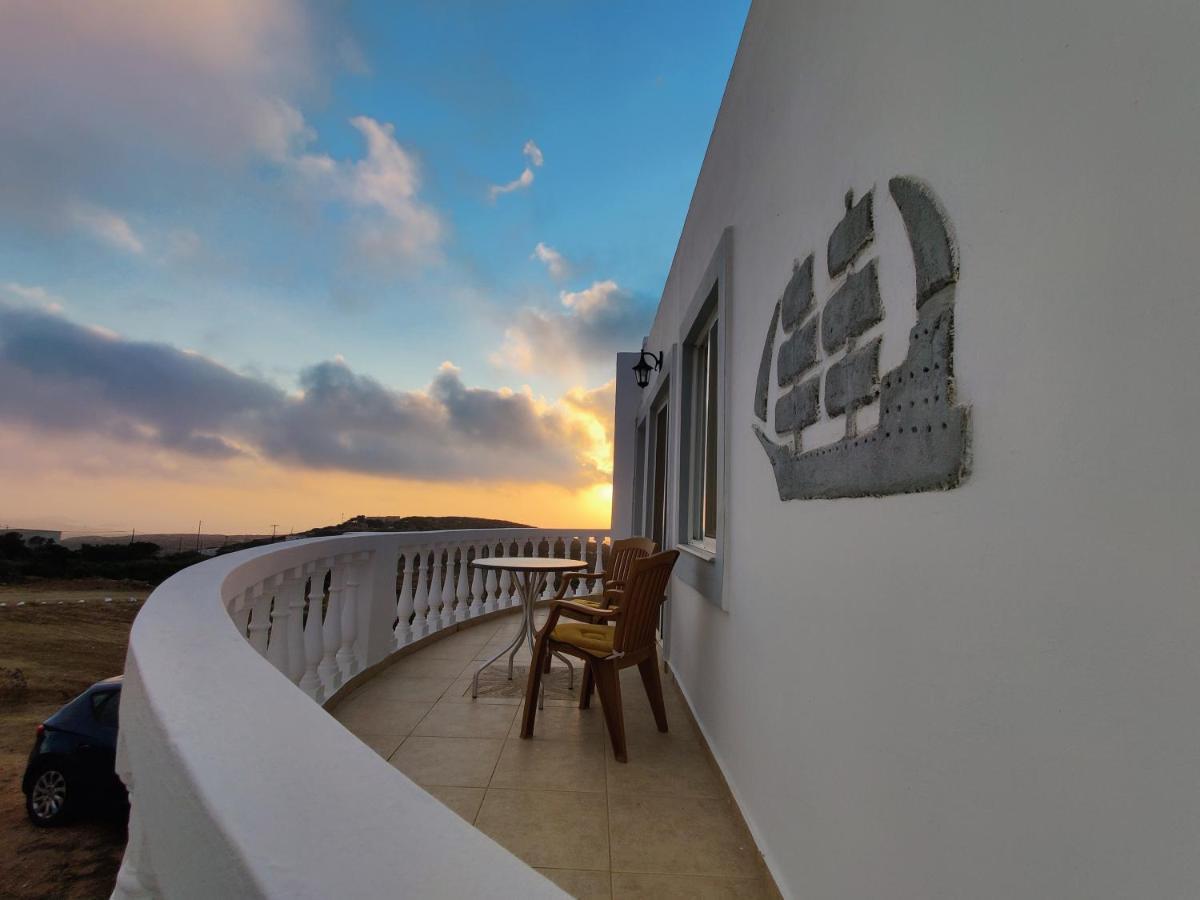 Lakena Sunset View Villa Menetaí エクステリア 写真